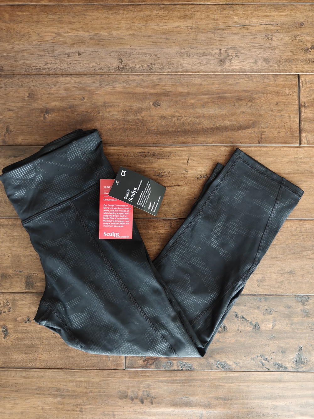 NWR GAP Sculpt Black Performance Capris